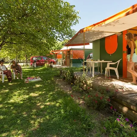 Camping La Plage Lot Vallee De La Dordogne Rocamadour Meyronne Exterior foto